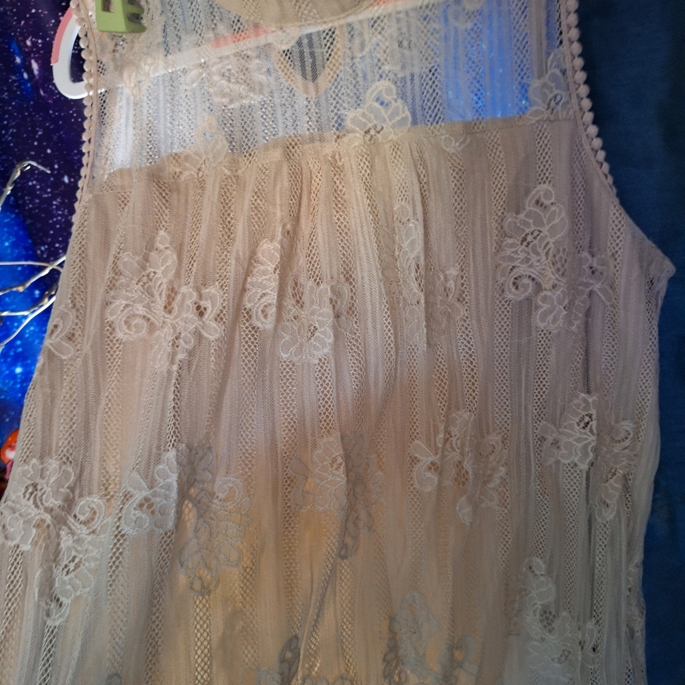 Cream Lace Sleeveless